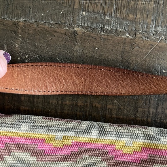 Fossil Explorer Aztec fold over bag/purse - Picture 6 of 16